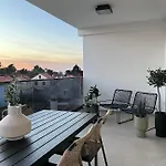 Apartman Modern Mediterranean Luxury *