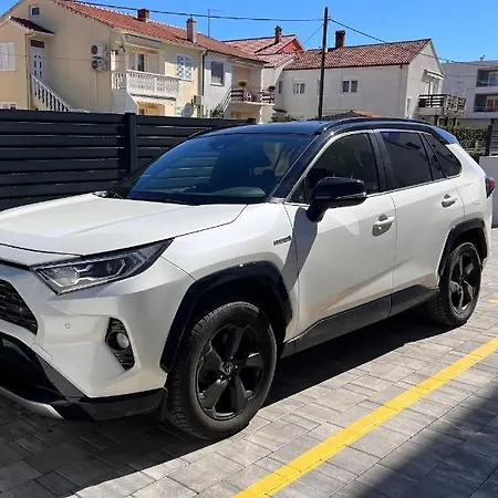 Modern Mediterranean Luxury 자다르