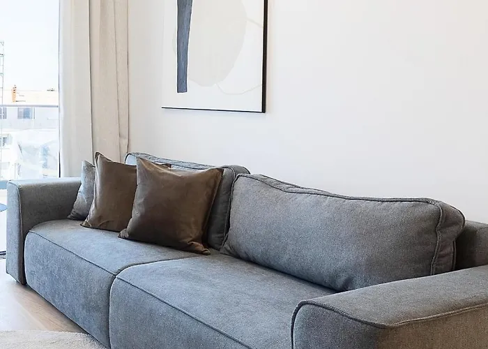 Modern Mediterranean Luxury شقة زادار