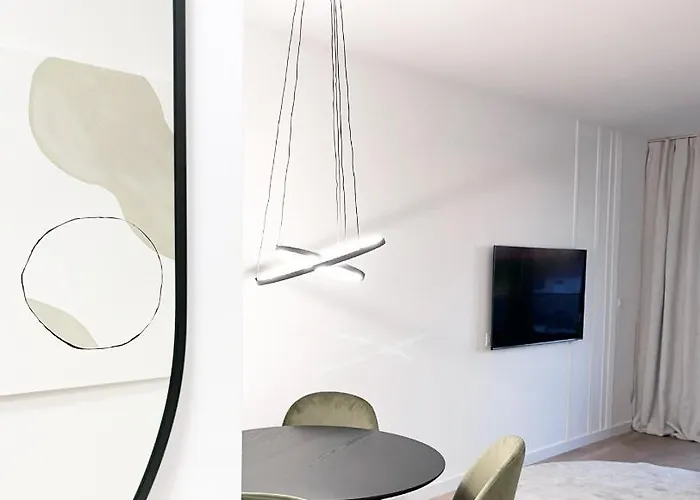 شقة Modern Mediterranean Luxury زادار