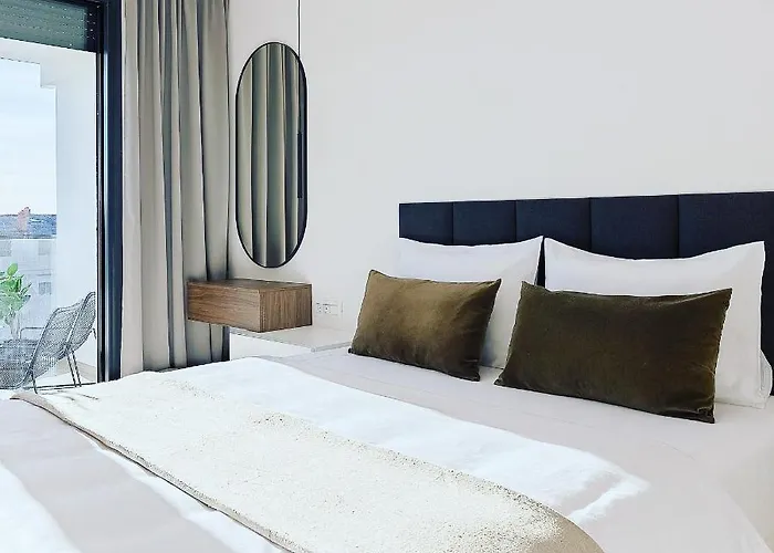 شقة Modern Mediterranean Luxury زادار